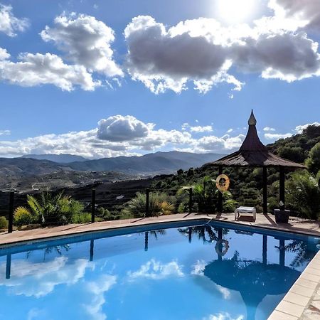 Rural Cottage, With Pool & Optional Private 6 Guests Jacuzzi トロクス エクステリア 写真