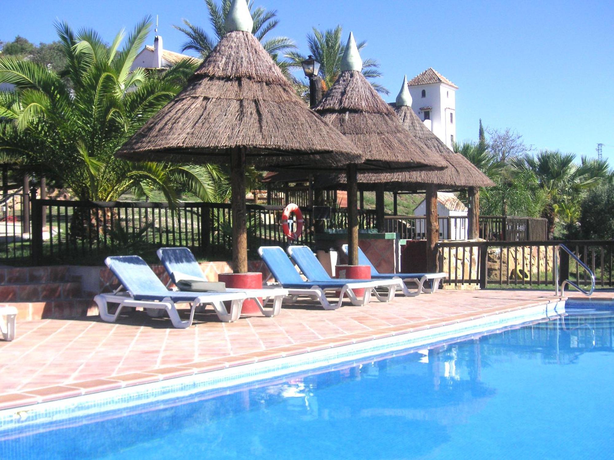 Rural Cottage, With Pool & Optional Private 6 Guests Jacuzzi トロクス エクステリア 写真