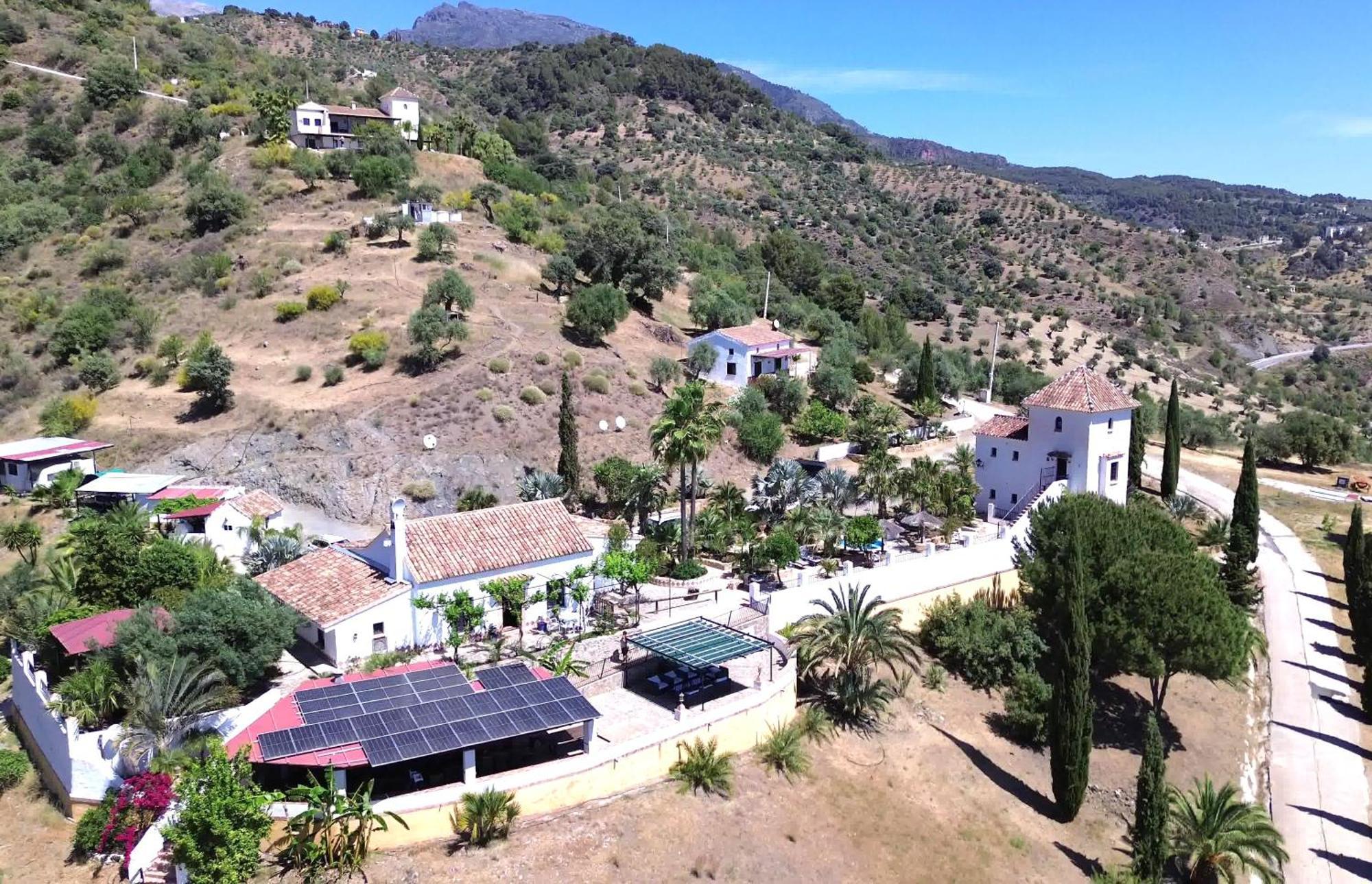 Rural Cottage, With Pool & Optional Private 6 Guests Jacuzzi トロクス エクステリア 写真